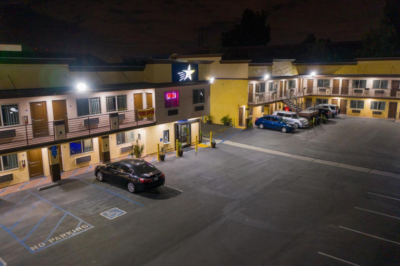 南艾尔蒙特星光汽车旅馆 South El Monte 外观 照片